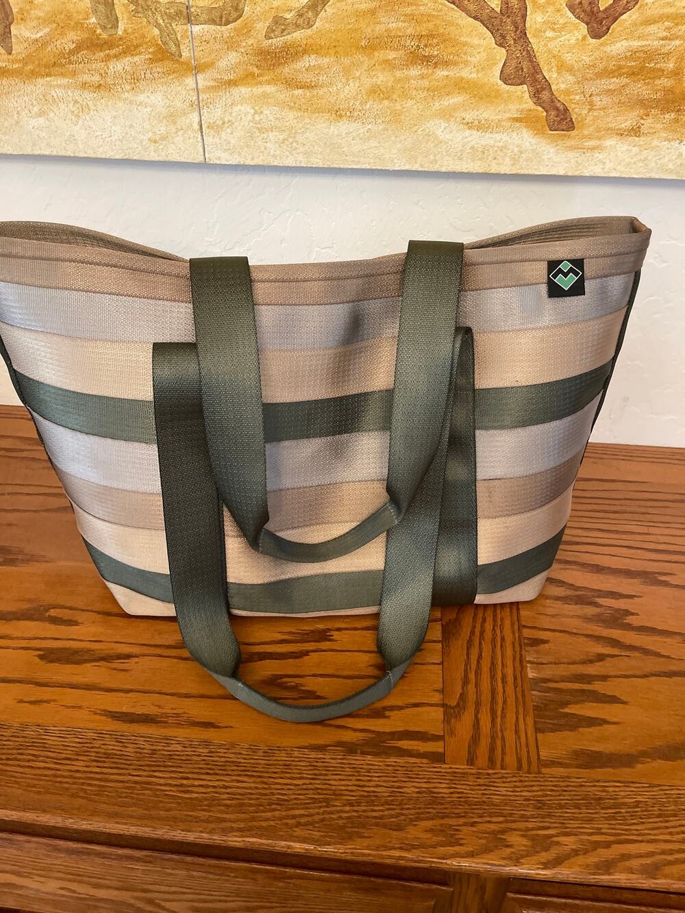 MAGGIE BAGS SEATBELT XL TOTE BAG